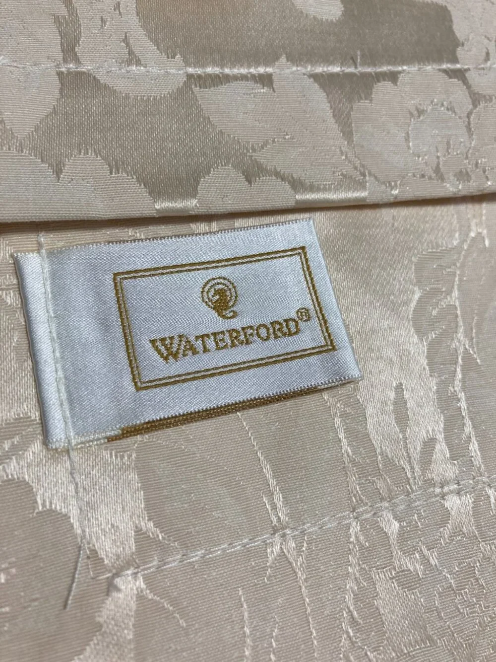 NWOT Vintage Waterford Placemats Damask Barons Court Table Linens Set of 4